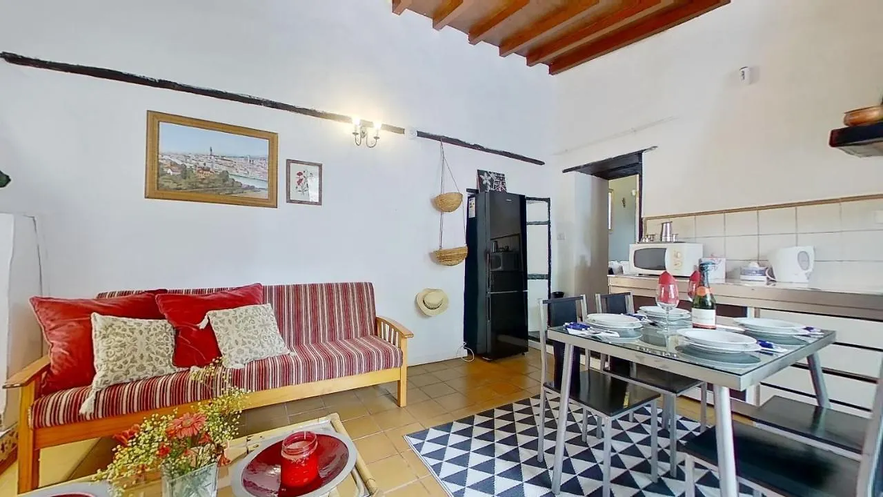 Remarkable 4-Bed Villa La Laguna