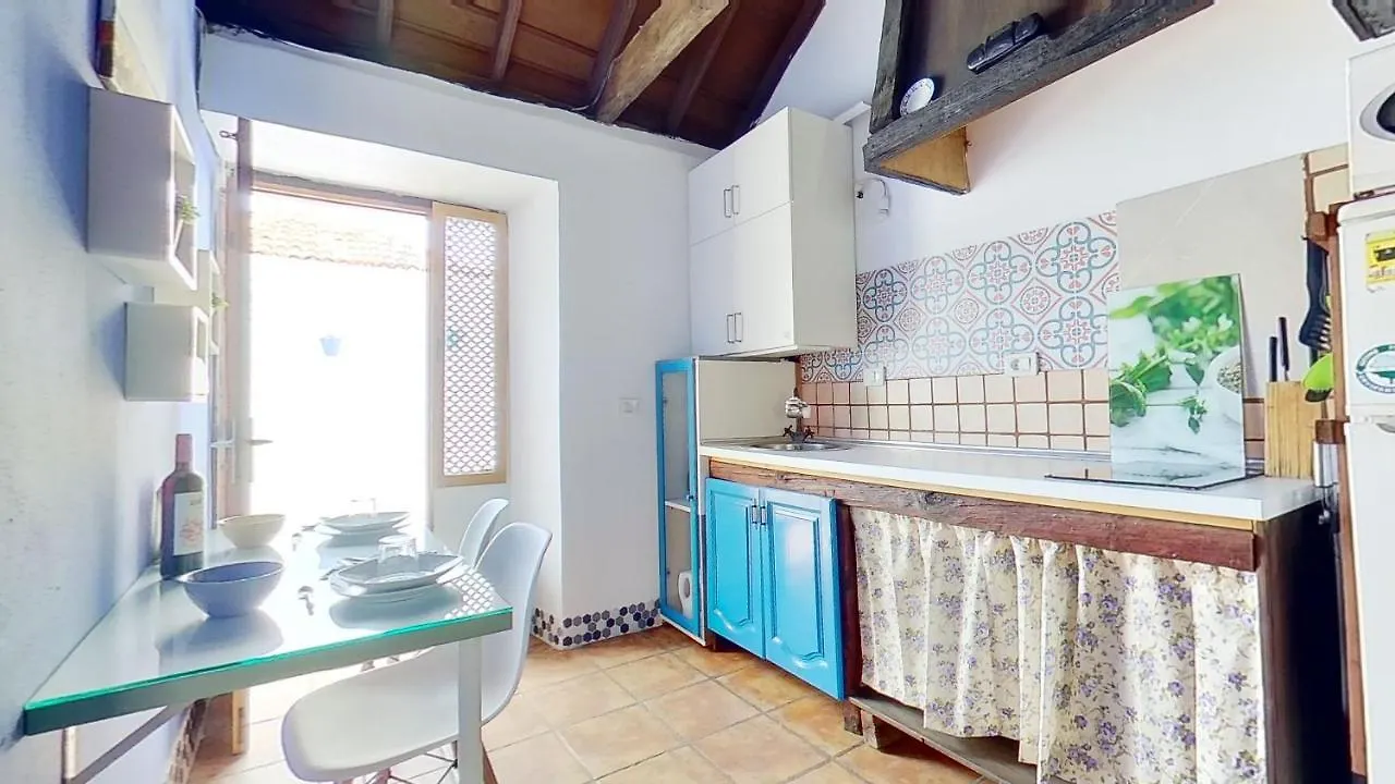 Remarkable 4-Bed Villa La Laguna