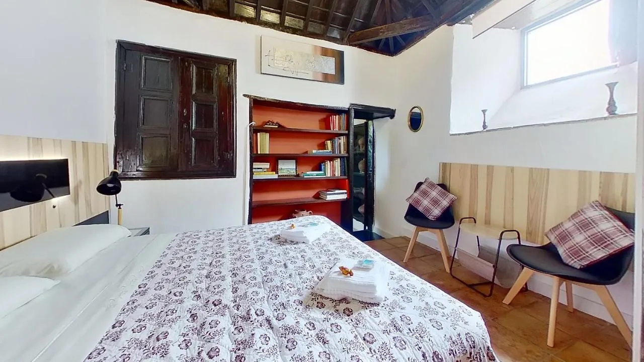 Remarkable 4-Bed Villa La Laguna  Spain