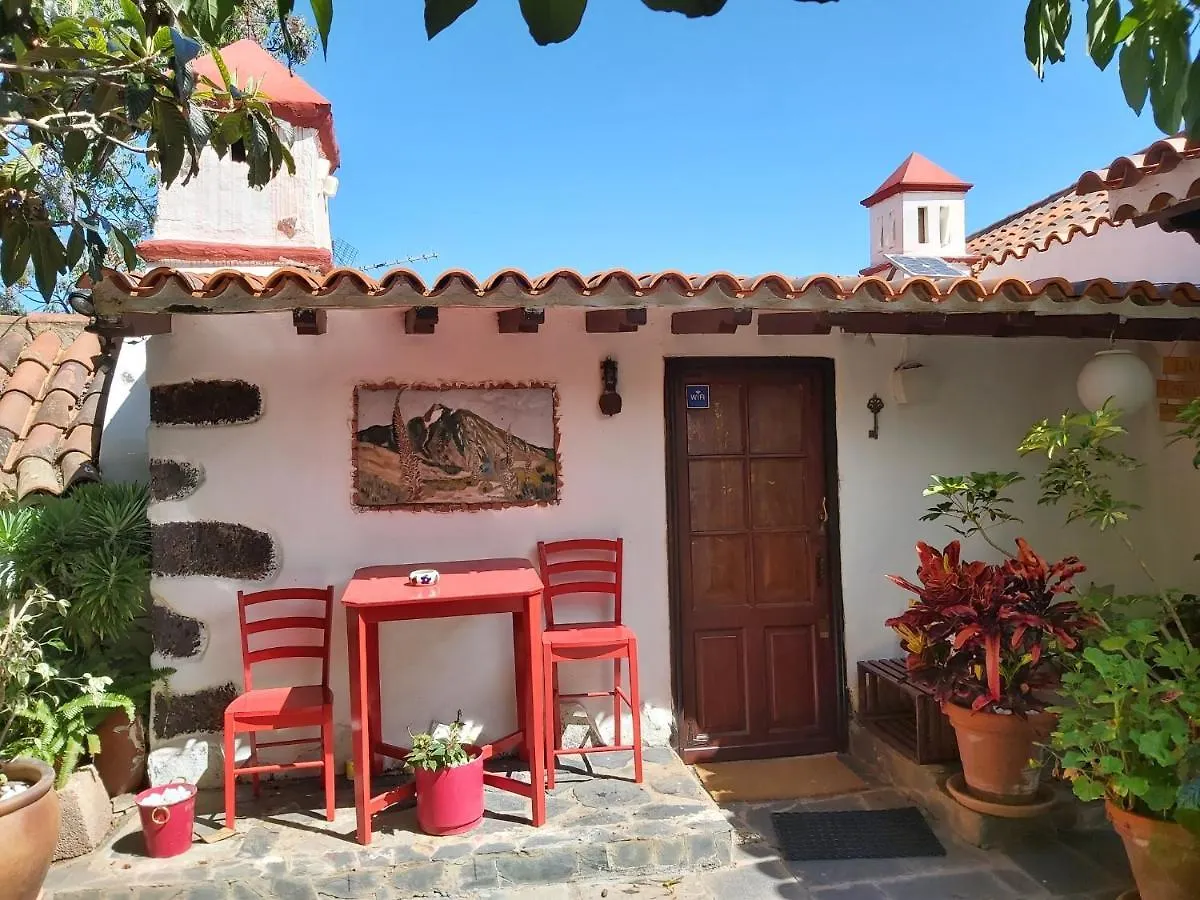 Remarkable 4-Bed Villa La Laguna