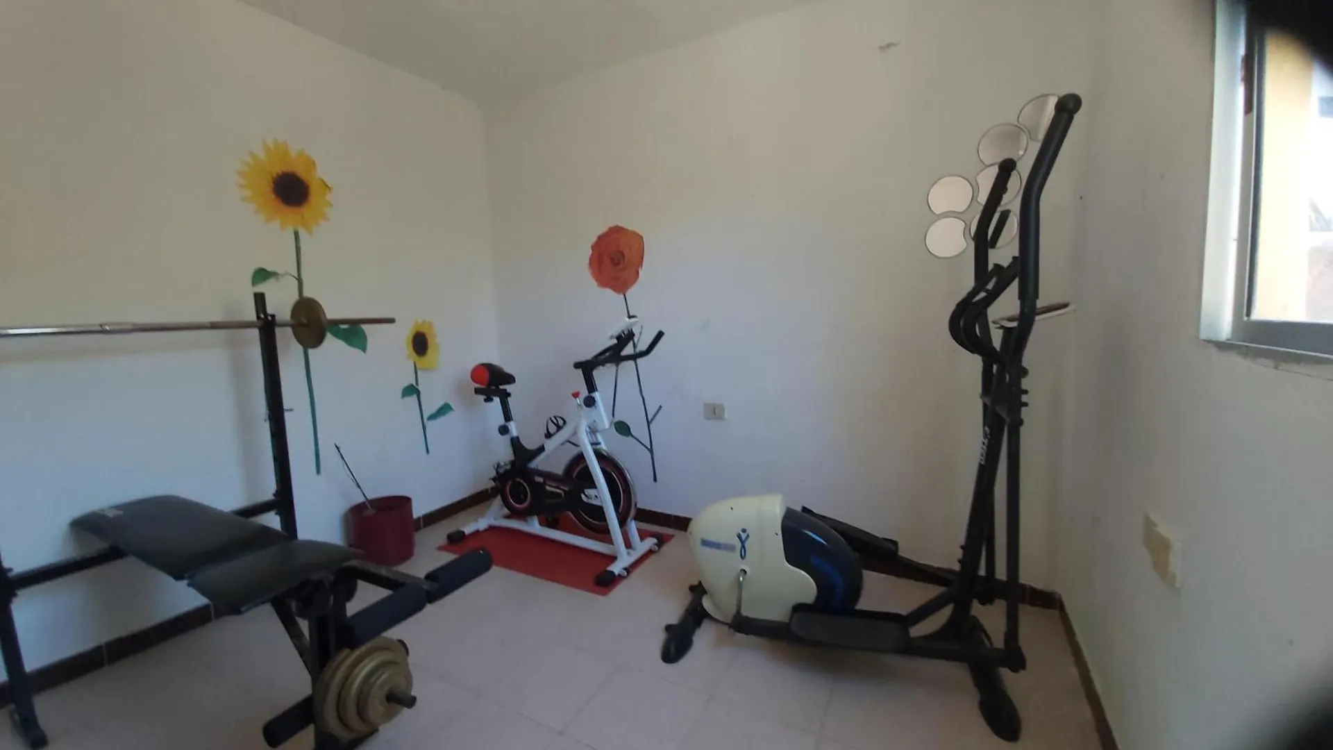 Remarkable 4-Bed Villa La Laguna
