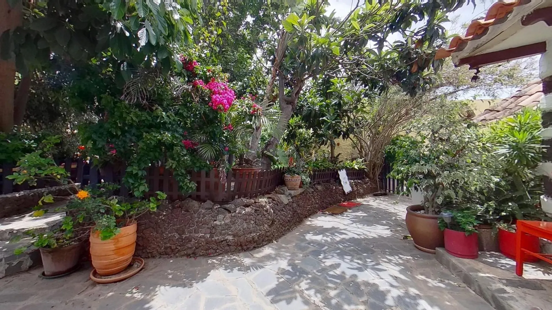Remarkable 4-Bed Villa La Laguna