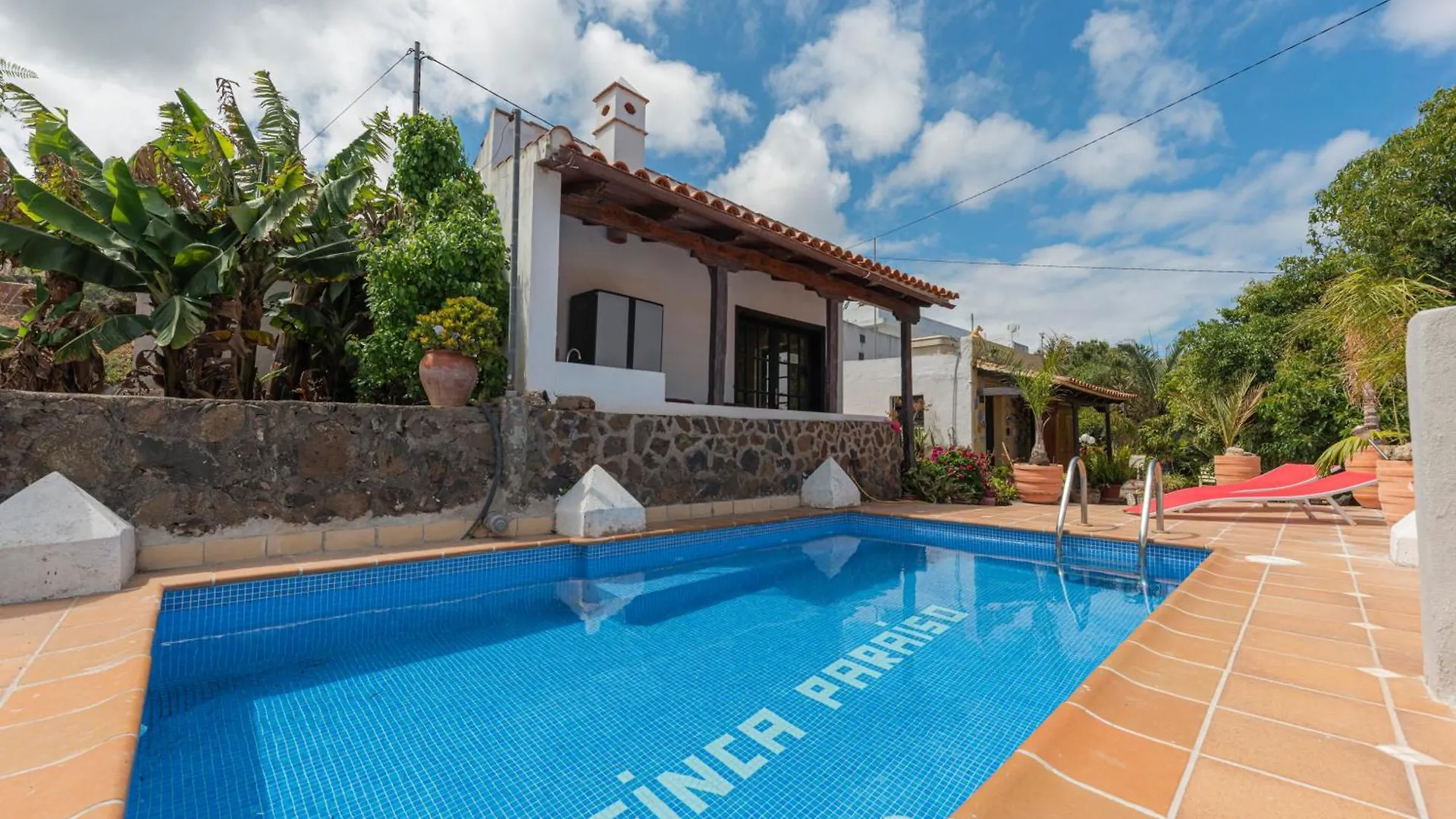 Remarkable 4-Bed Villa La Laguna