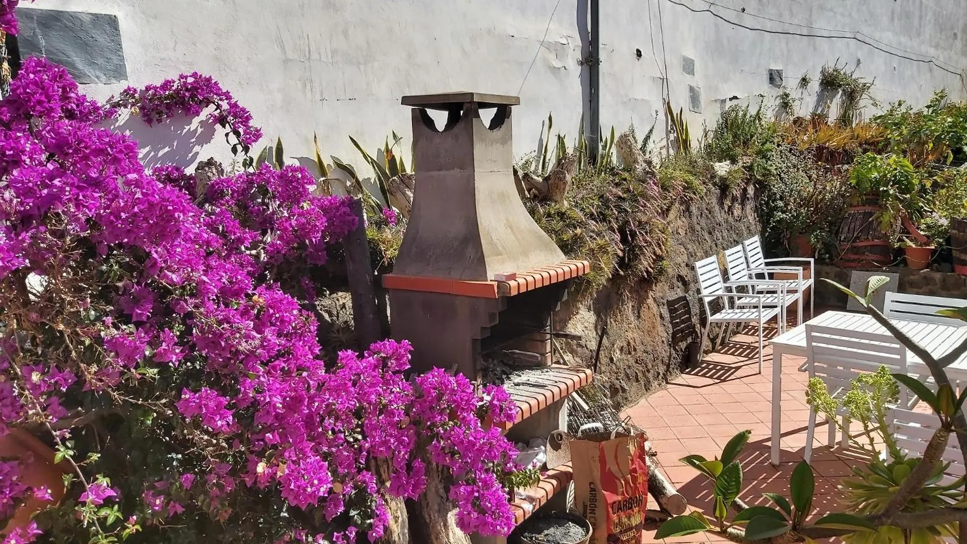 Remarkable 4-Bed Villa La Laguna